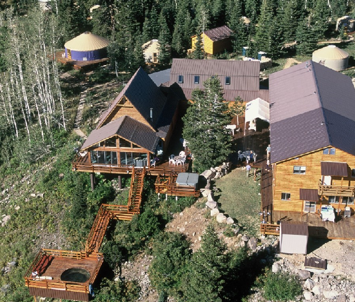 Summit Mountain Lodge & Resort