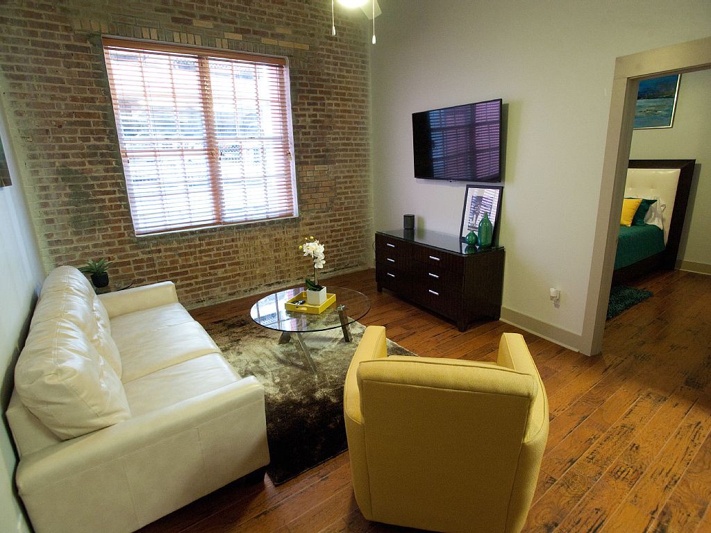 Perfect Location French Quarter Apartment